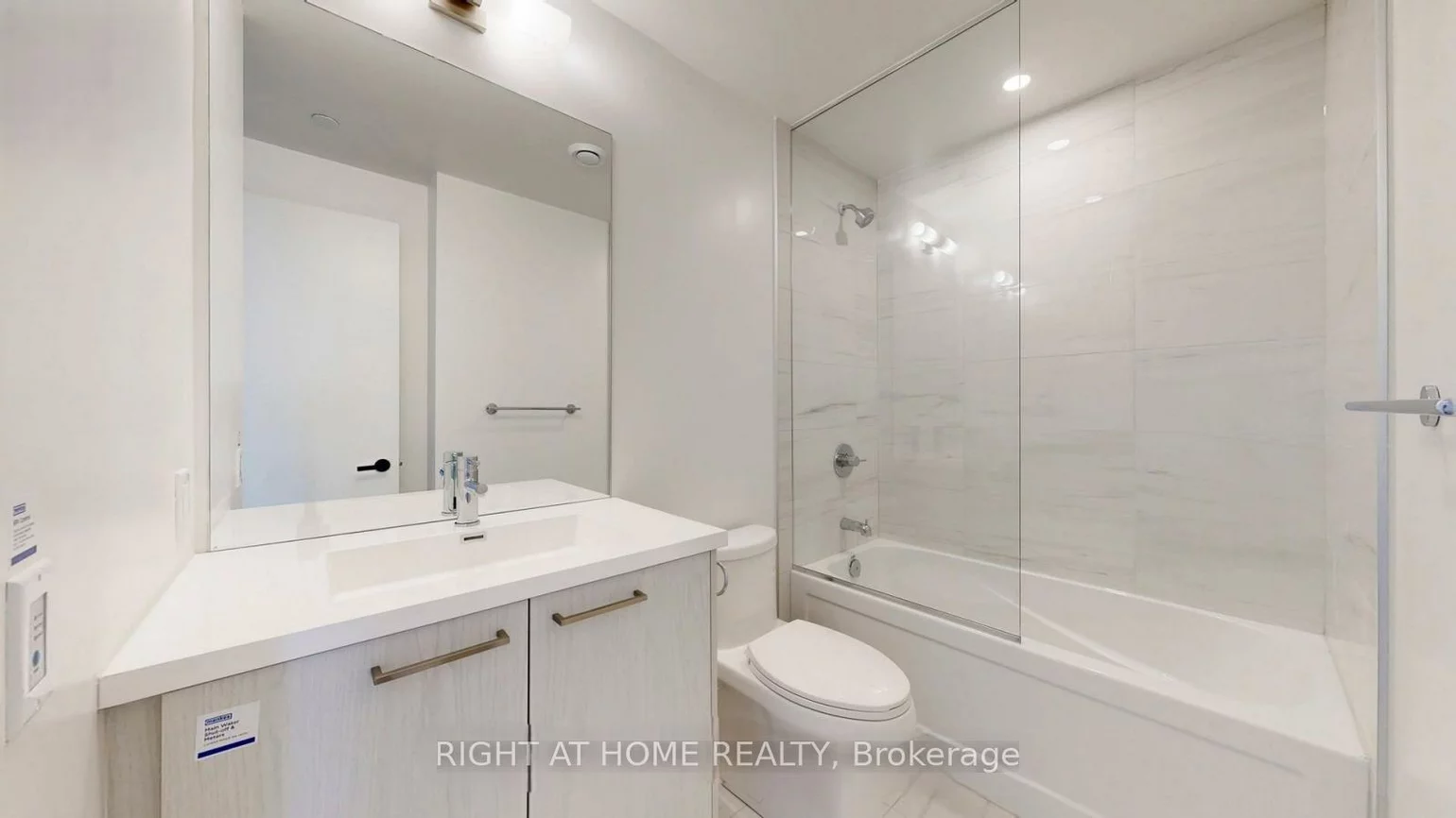 8, Interchange, Vaughan Corporate Centre, Vaughan