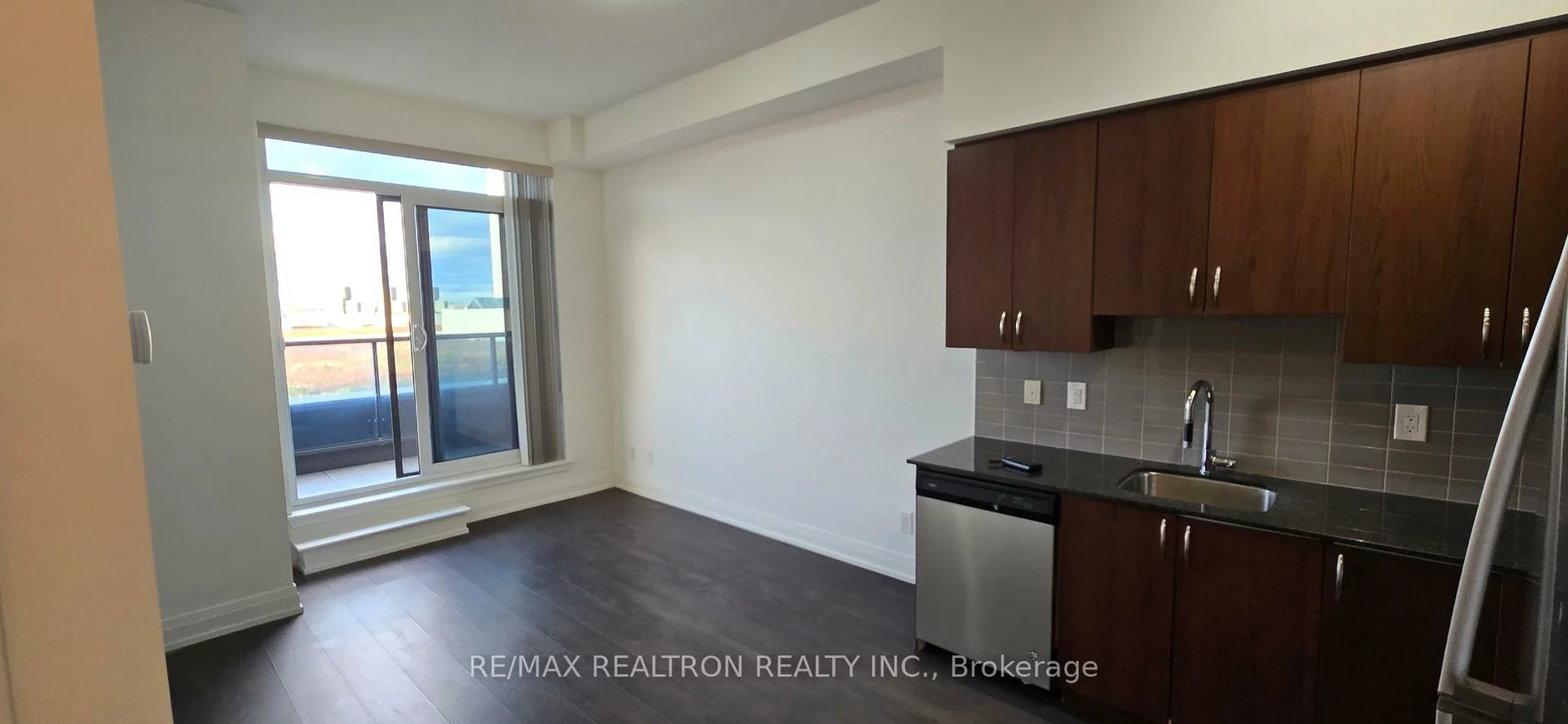 3700, Highway 7, Vaughan Corporate Centre, Vaughan