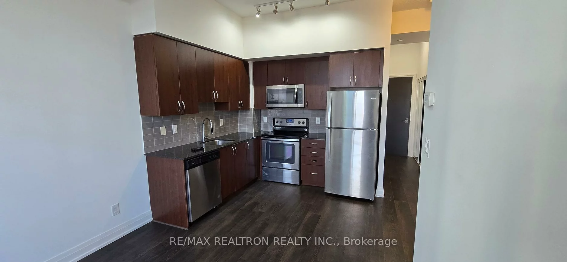 3700, Highway 7, Vaughan Corporate Centre, Vaughan