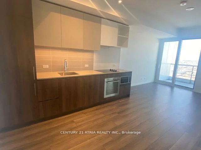 1000, Portage, Vaughan Corporate Centre, Vaughan