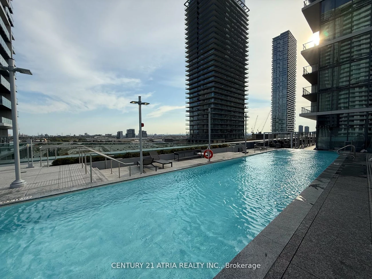 1000, Portage, Vaughan Corporate Centre, Vaughan