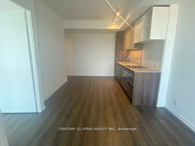 1000, Portage, Vaughan Corporate Centre, Vaughan