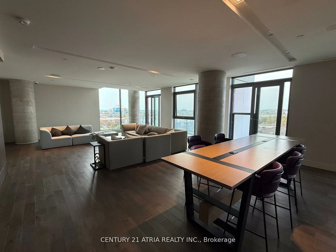 1000, Portage, Vaughan Corporate Centre, Vaughan