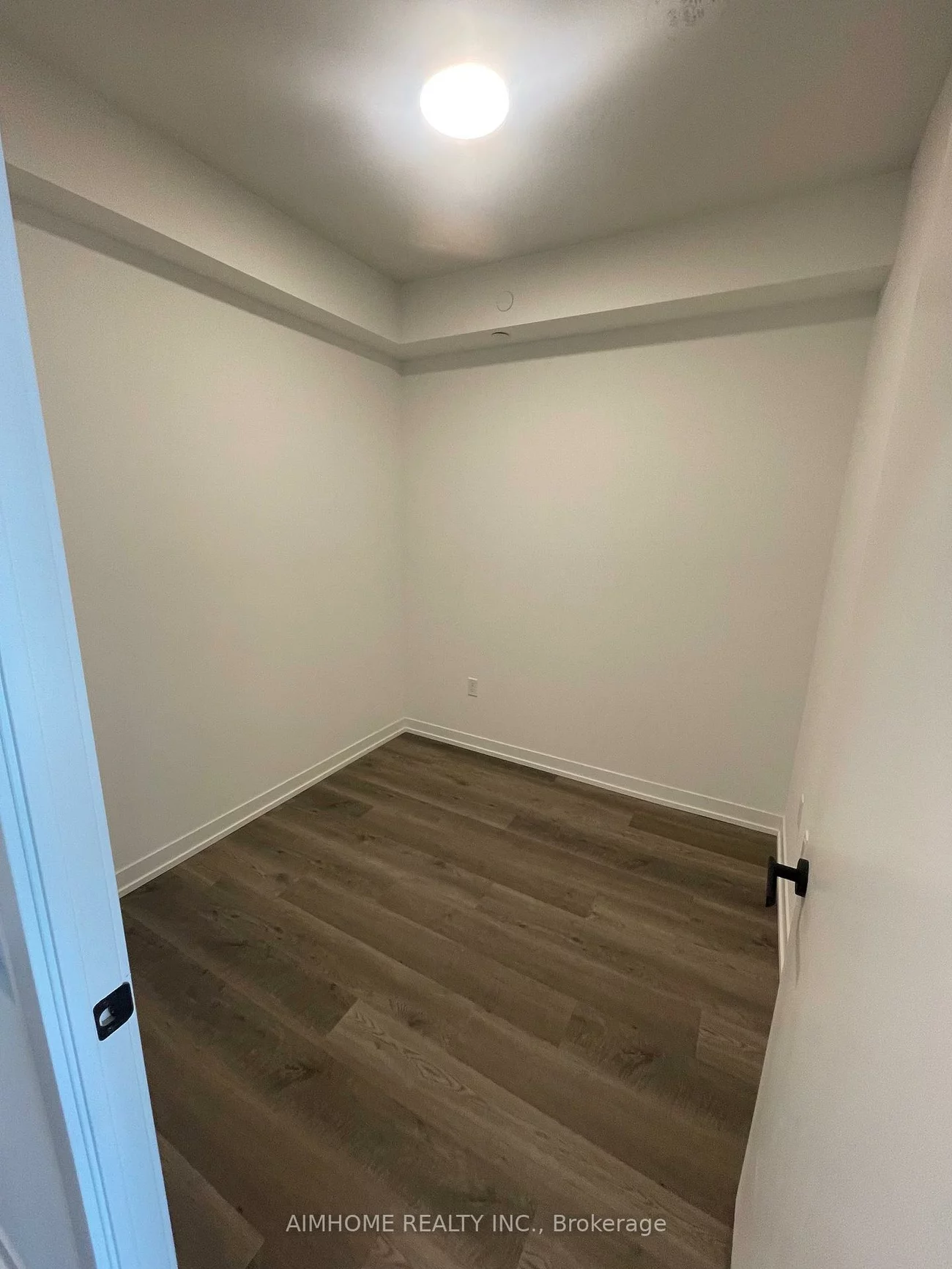 8, Interchange, Vaughan Corporate Centre, Vaughan