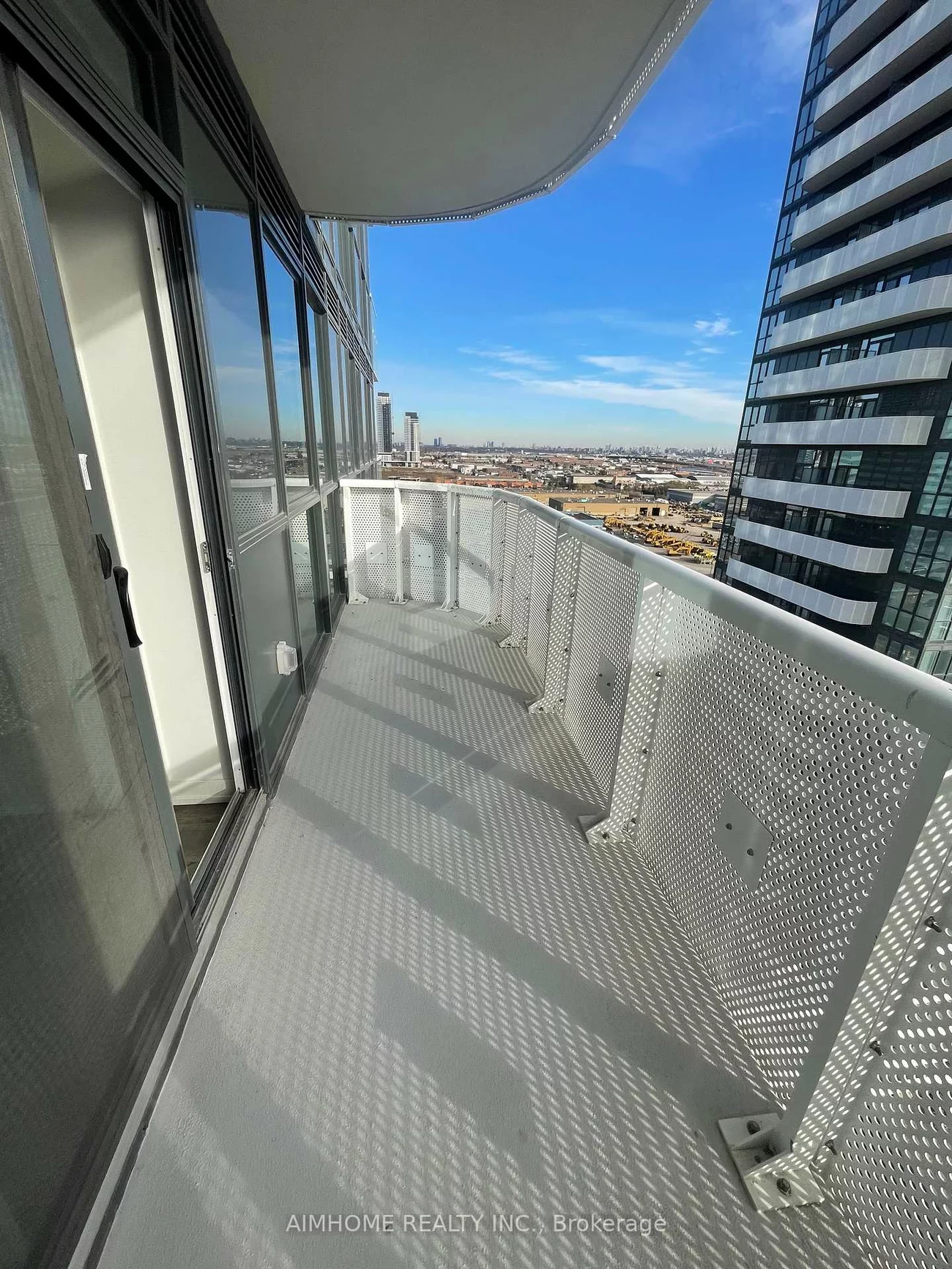 8, Interchange, Vaughan Corporate Centre, Vaughan