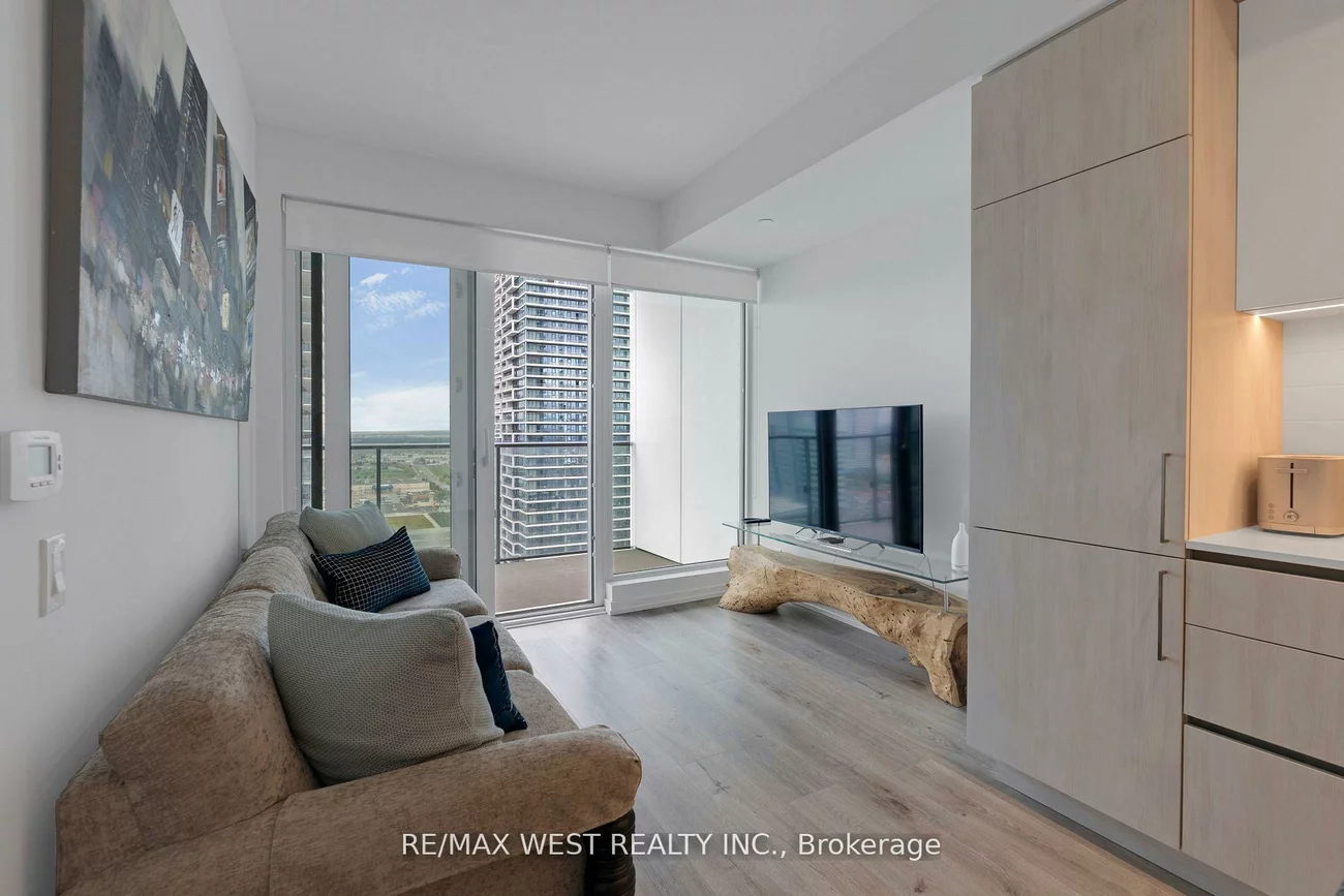 7890, Jane, Vaughan Corporate Centre, Vaughan