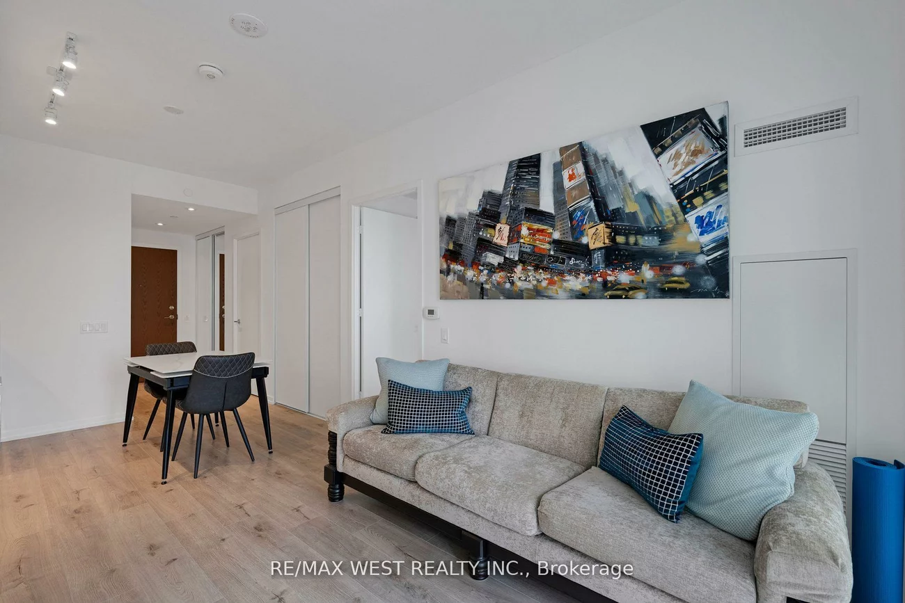 7890, Jane, Vaughan Corporate Centre, Vaughan