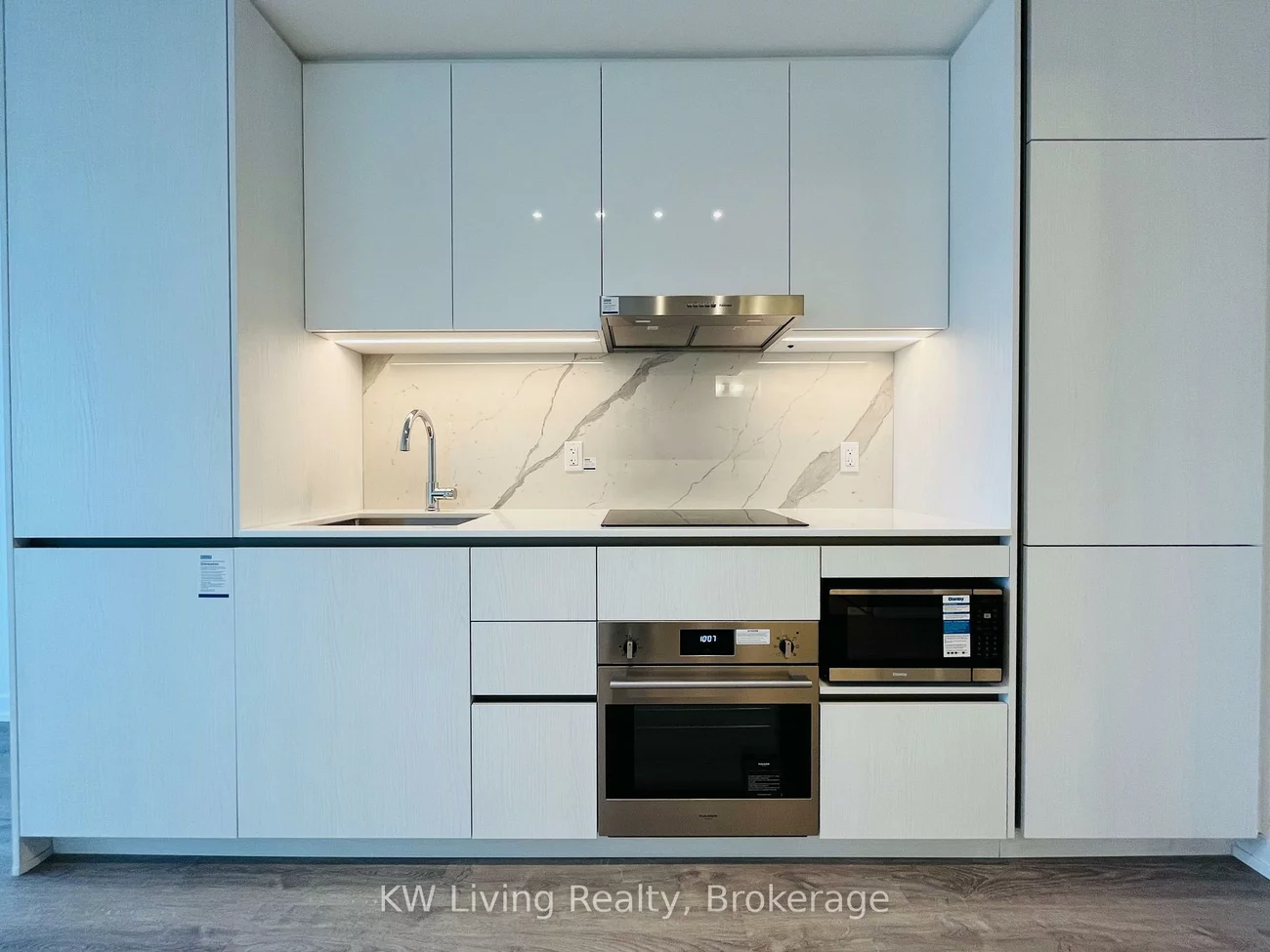 8, Interchange, Vaughan Corporate Centre, Vaughan