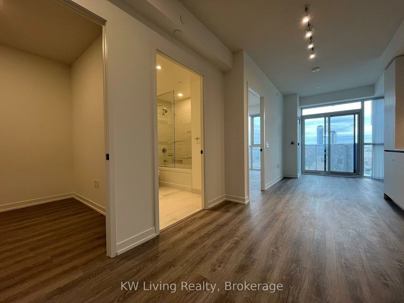 8, Interchange, Vaughan Corporate Centre, Vaughan