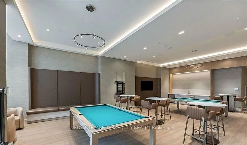 8960, Jane, Concord, Vaughan