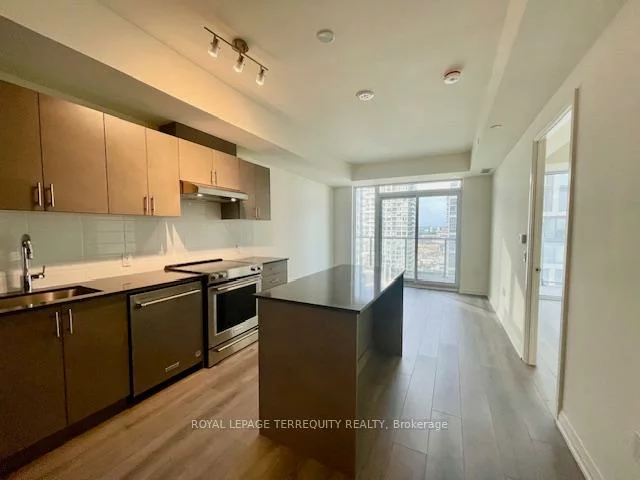 8960, Jane, Concord, Vaughan