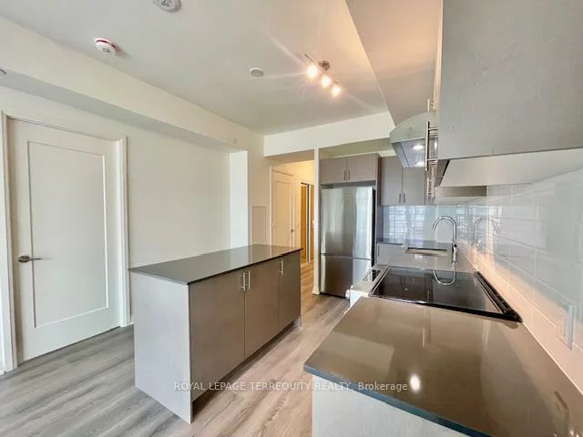 8960, Jane, Concord, Vaughan