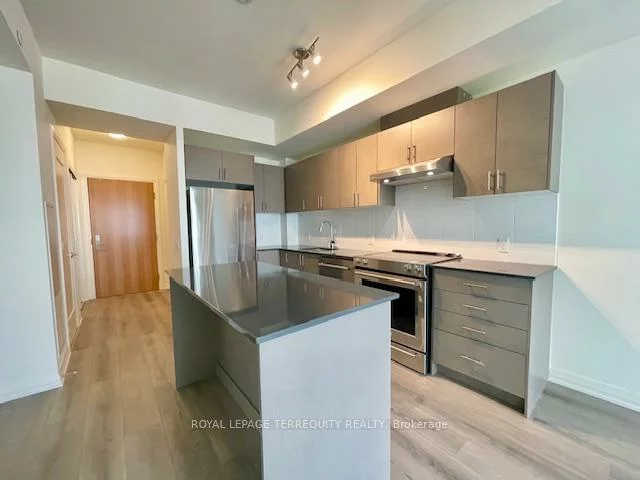 8960, Jane, Concord, Vaughan