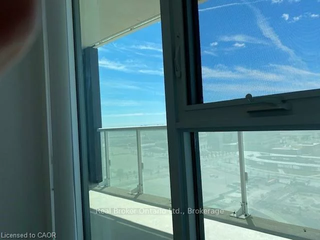 7895, Jane, Vaughan Grove, Vaughan