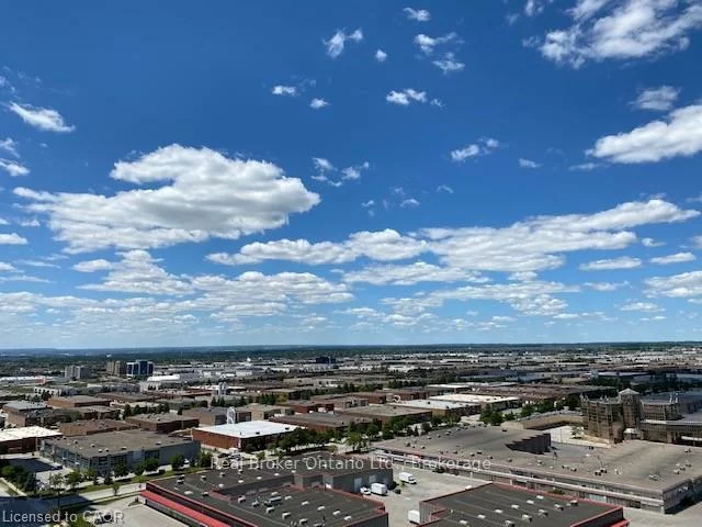 7895, Jane, Vaughan Grove, Vaughan