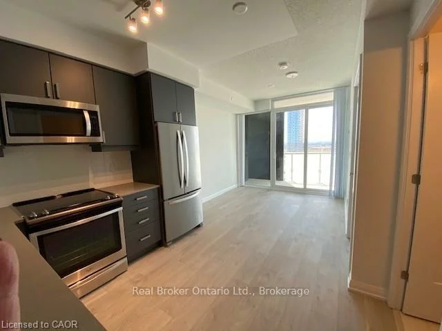 7895, Jane, Vaughan Grove, Vaughan