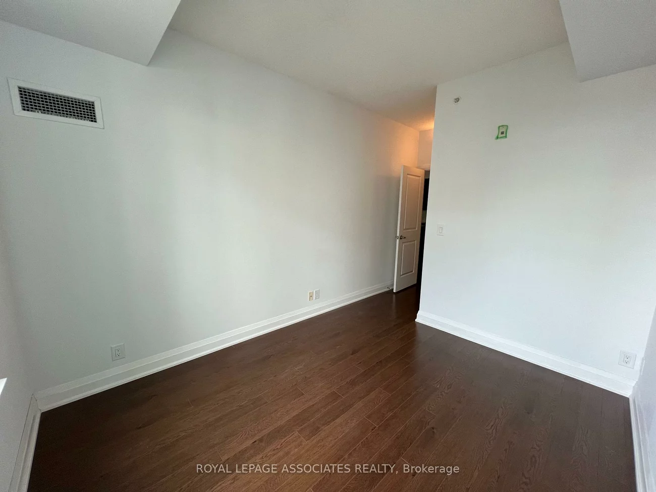 24, Woodstream, Vaughan Grove, Vaughan