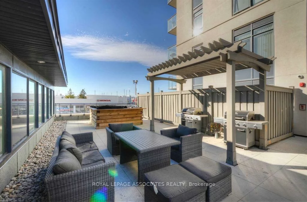 24, Woodstream, Vaughan Grove, Vaughan