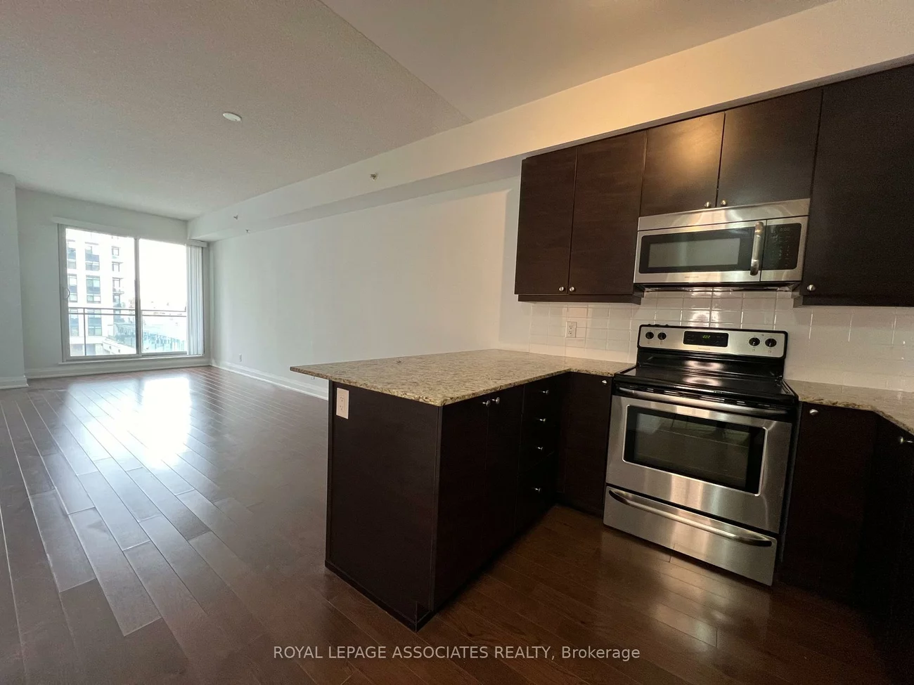 24, Woodstream, Vaughan Grove, Vaughan