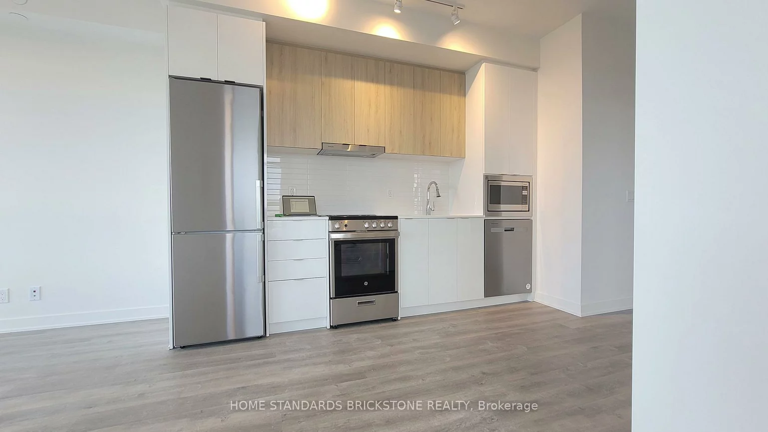 50, Upper Mall, Brownridge, Vaughan