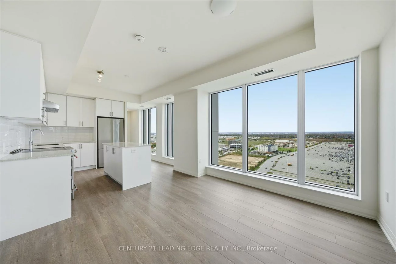 8960, Jane, Vellore Village, Vaughan