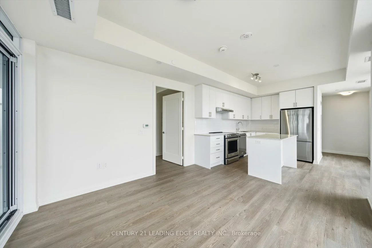 8960, Jane, Vellore Village, Vaughan