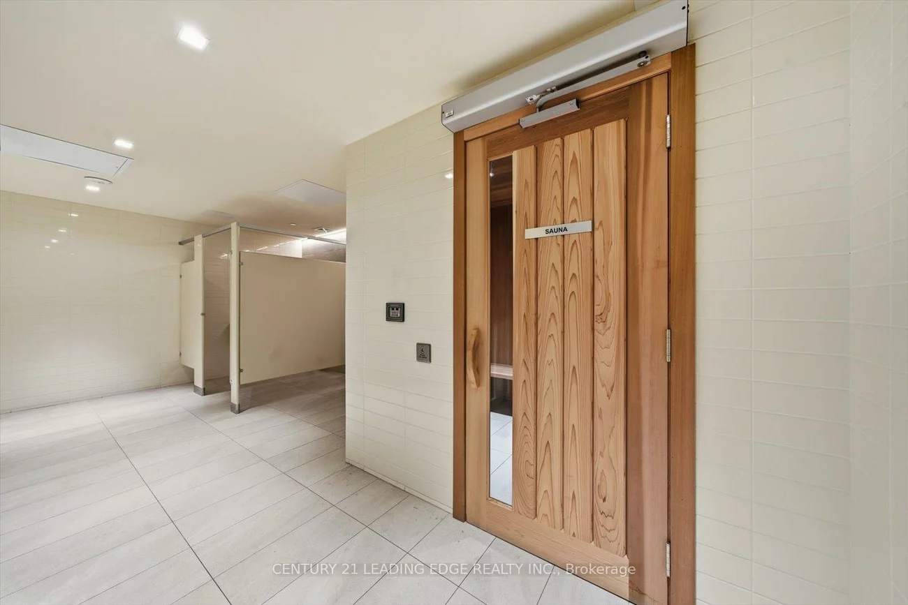 8960, Jane, Vellore Village, Vaughan