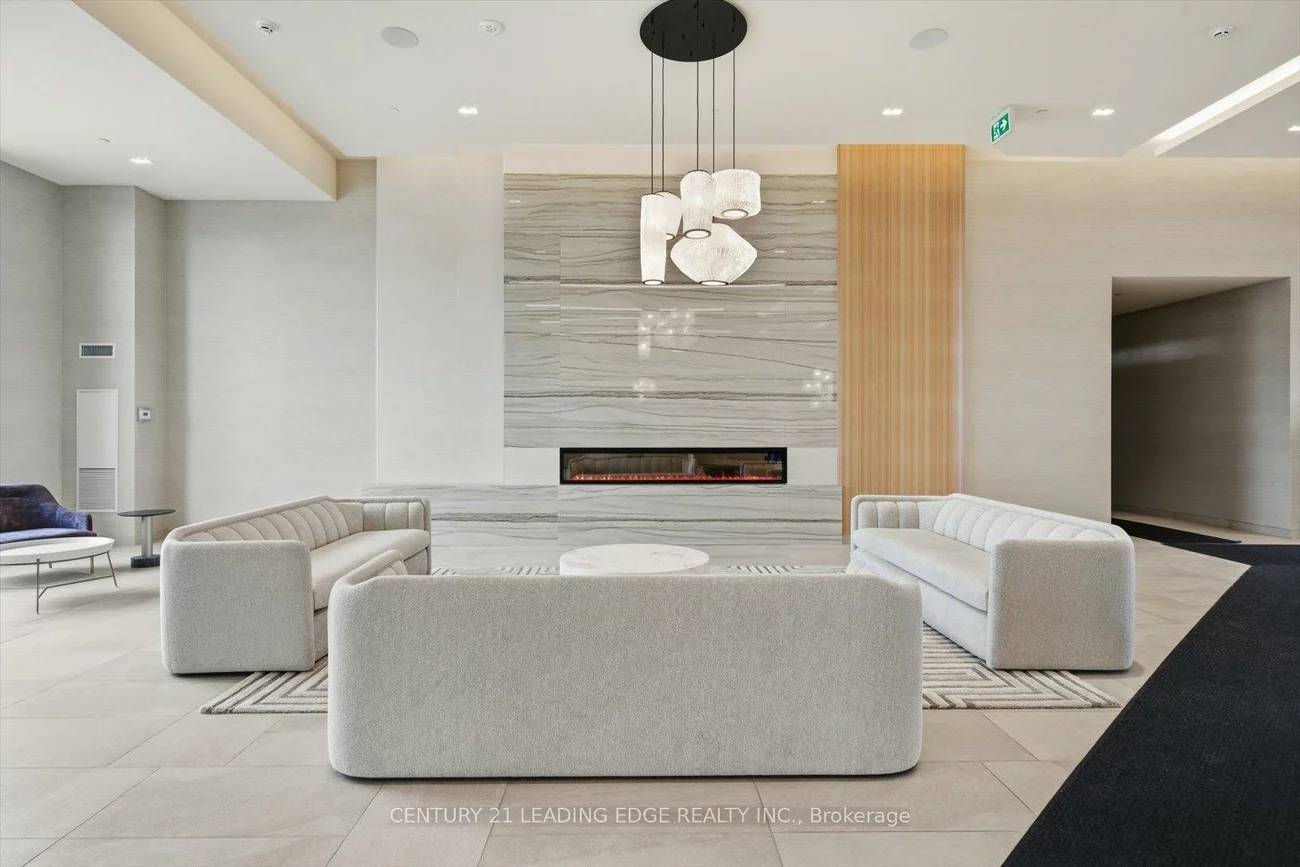 8960, Jane, Vellore Village, Vaughan