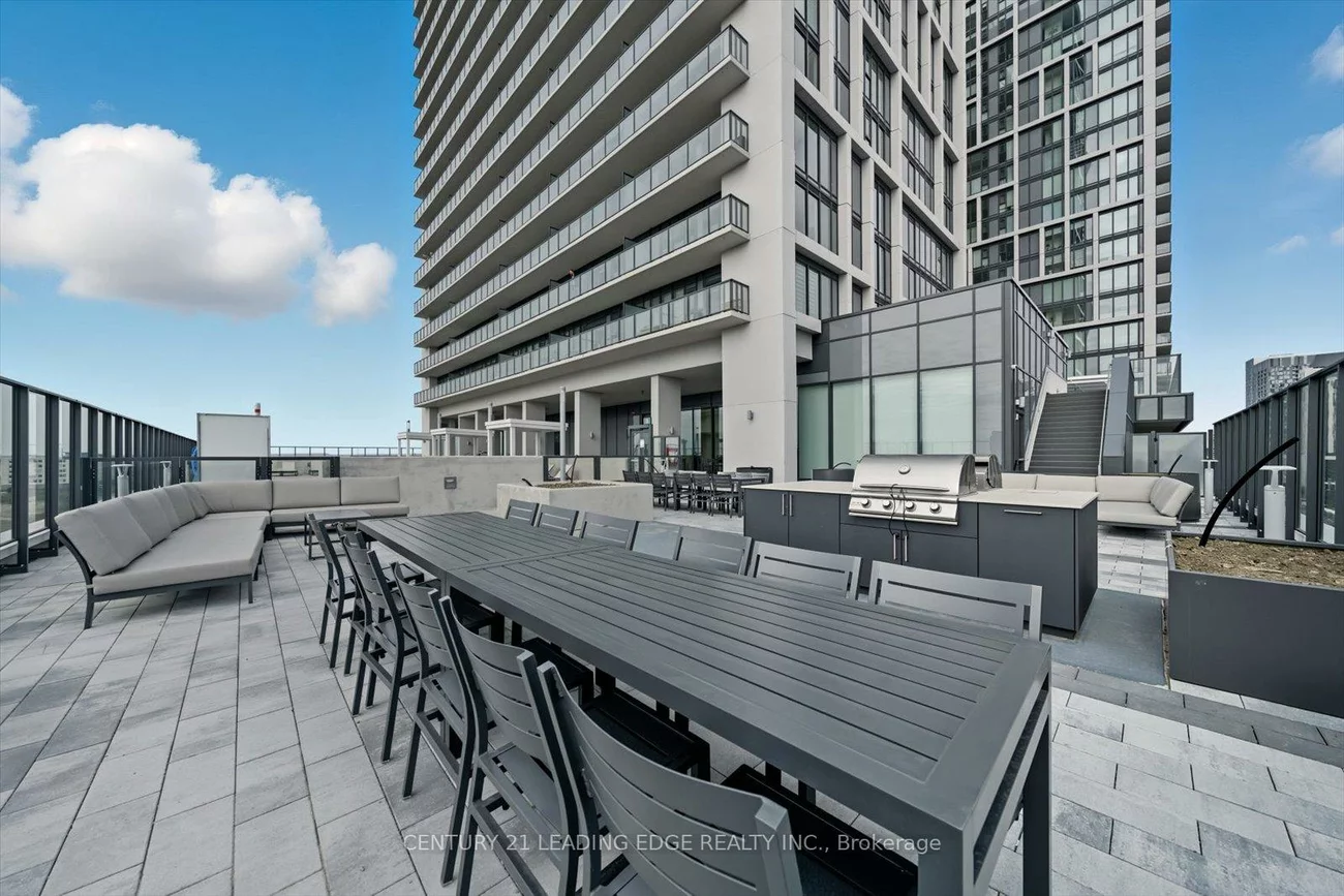 8960, Jane, Vellore Village, Vaughan