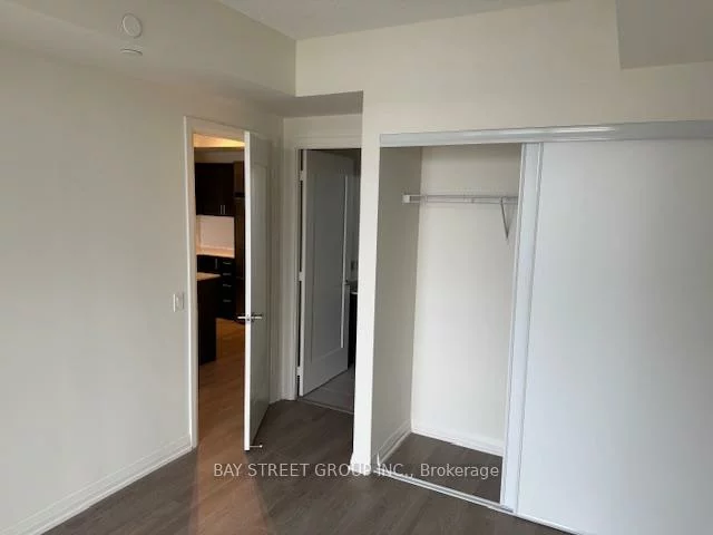 8960, Jane, Vellore Village, Vaughan