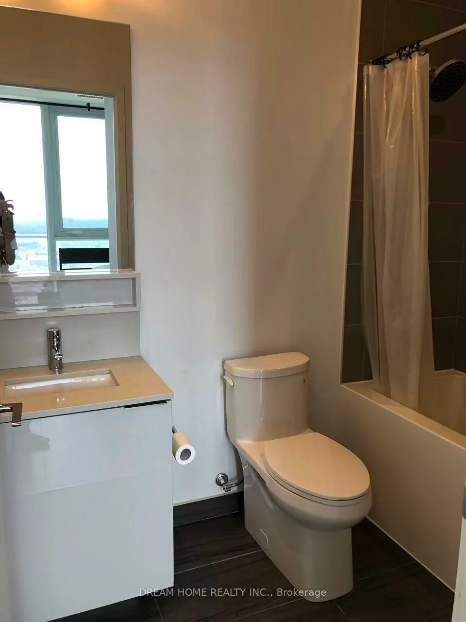 898, Portgage, Vaughan Corporate Centre, Vaughan