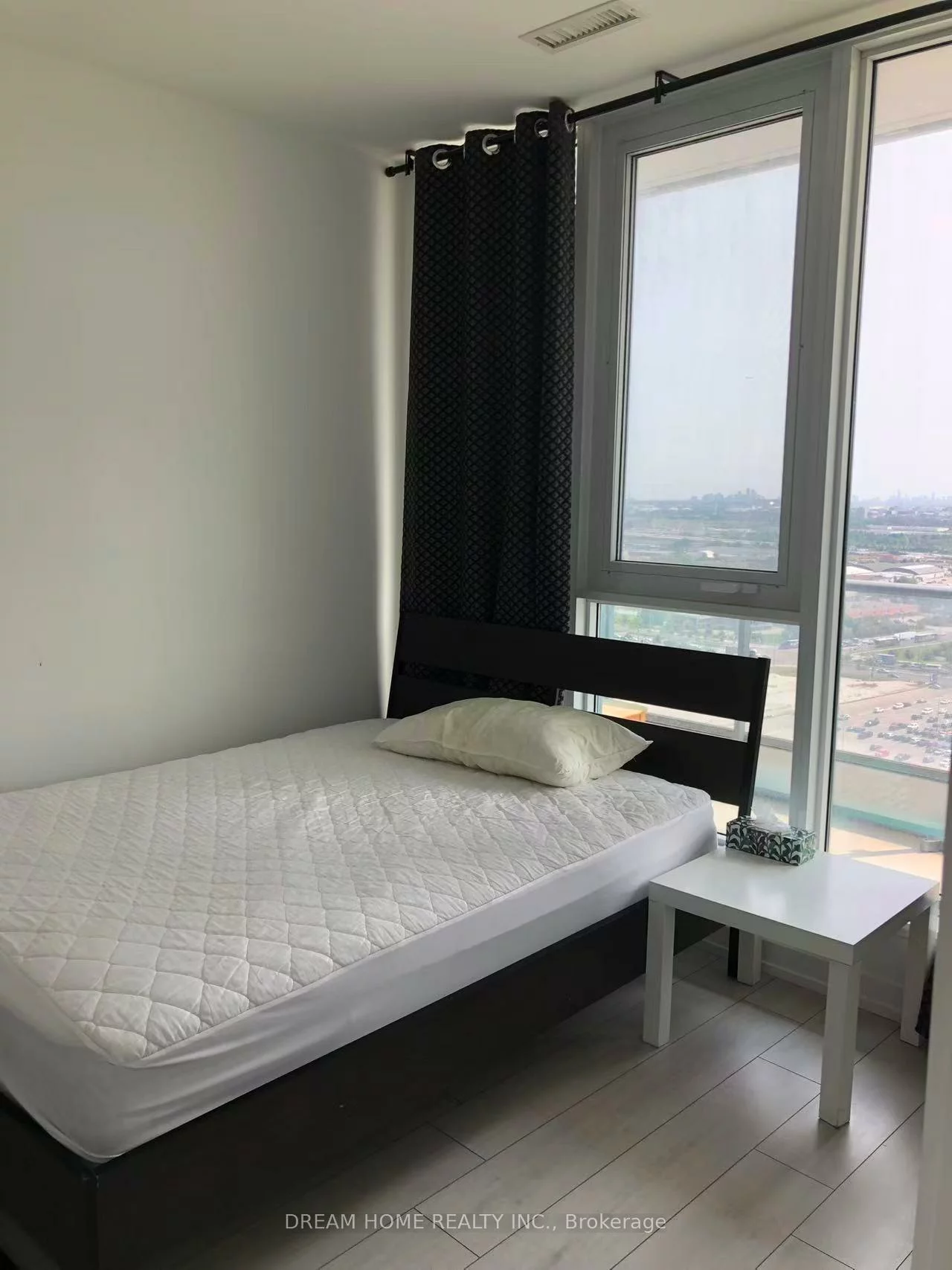 898, Portgage, Vaughan Corporate Centre, Vaughan