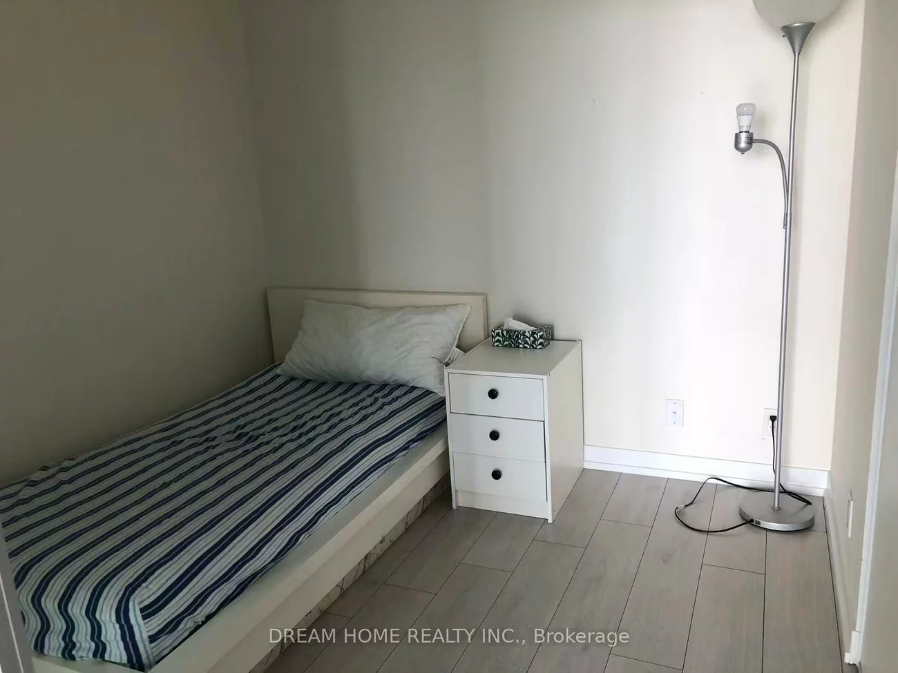 898, Portgage, Vaughan Corporate Centre, Vaughan