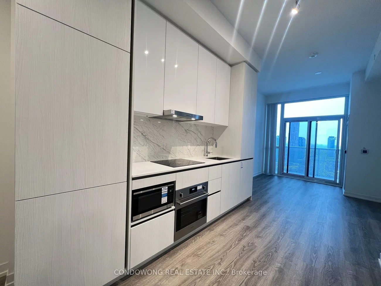 8, Interchange, Vaughan Corporate Centre, Vaughan