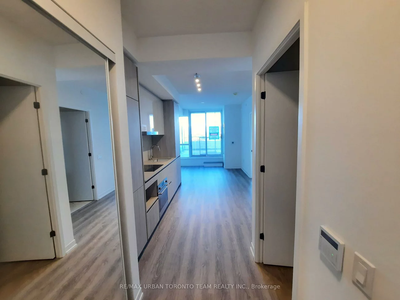 8, Interchange, Vaughan Corporate Centre, Vaughan