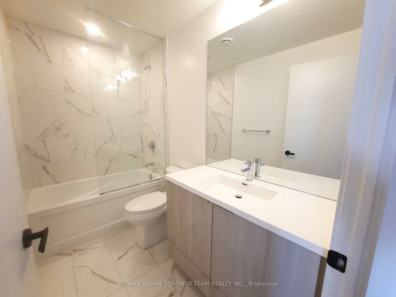 8, Interchange, Vaughan Corporate Centre, Vaughan