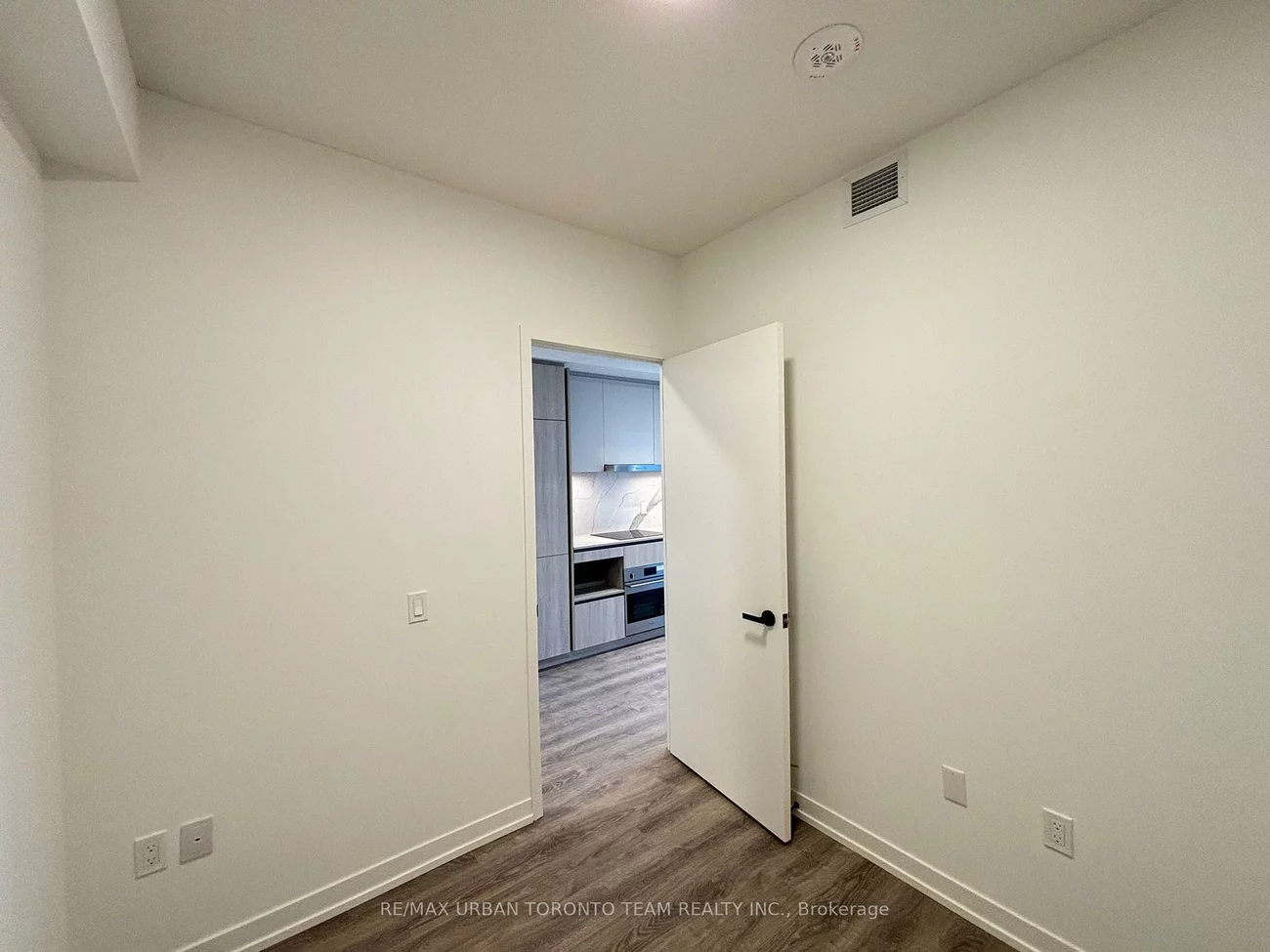 8, Interchange, Vaughan Corporate Centre, Vaughan