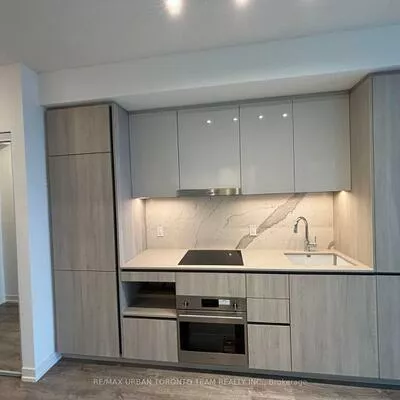 8, Interchange, Vaughan Corporate Centre, Vaughan