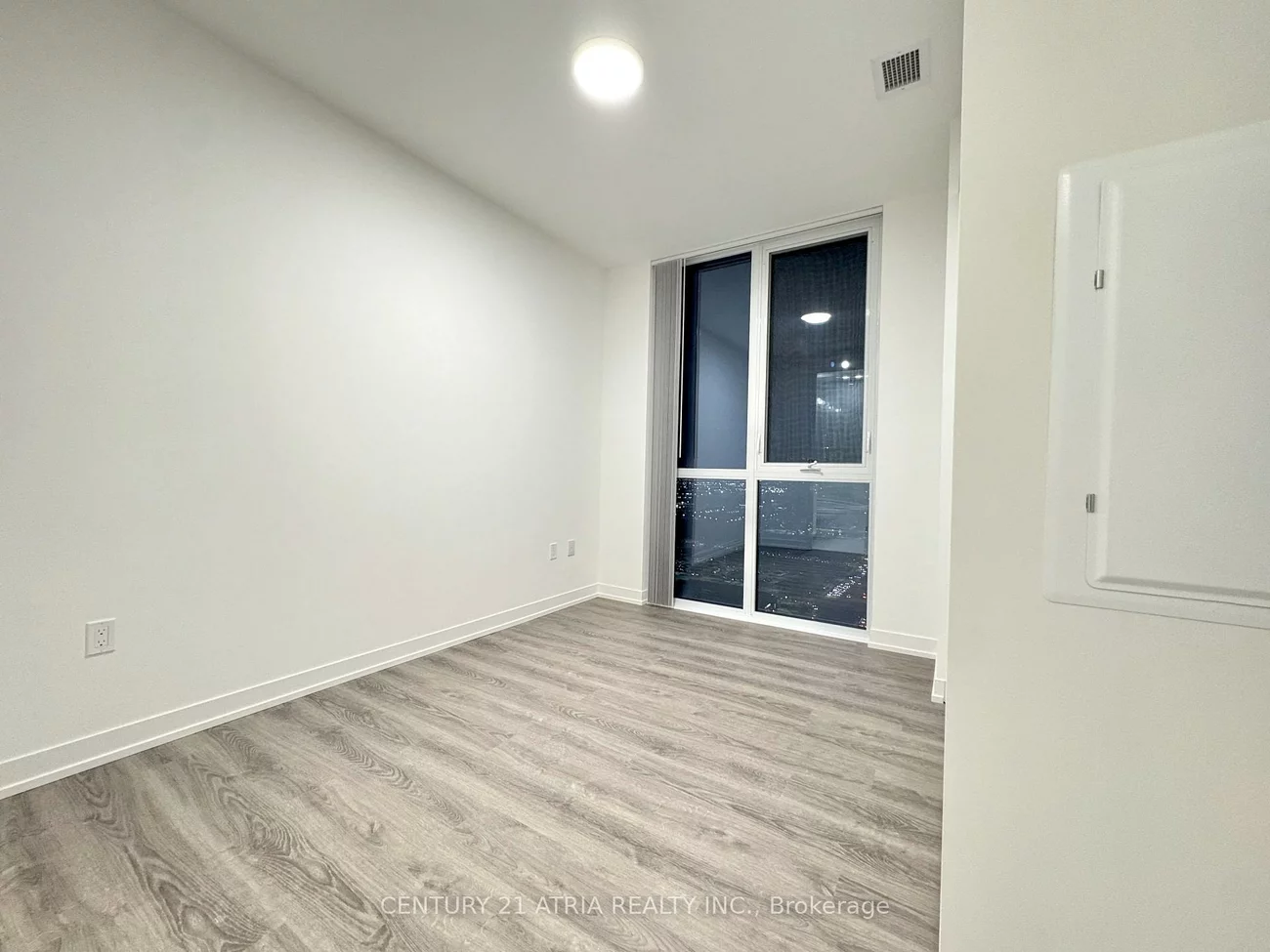 8, Interchange, Vaughan Corporate Centre, Vaughan