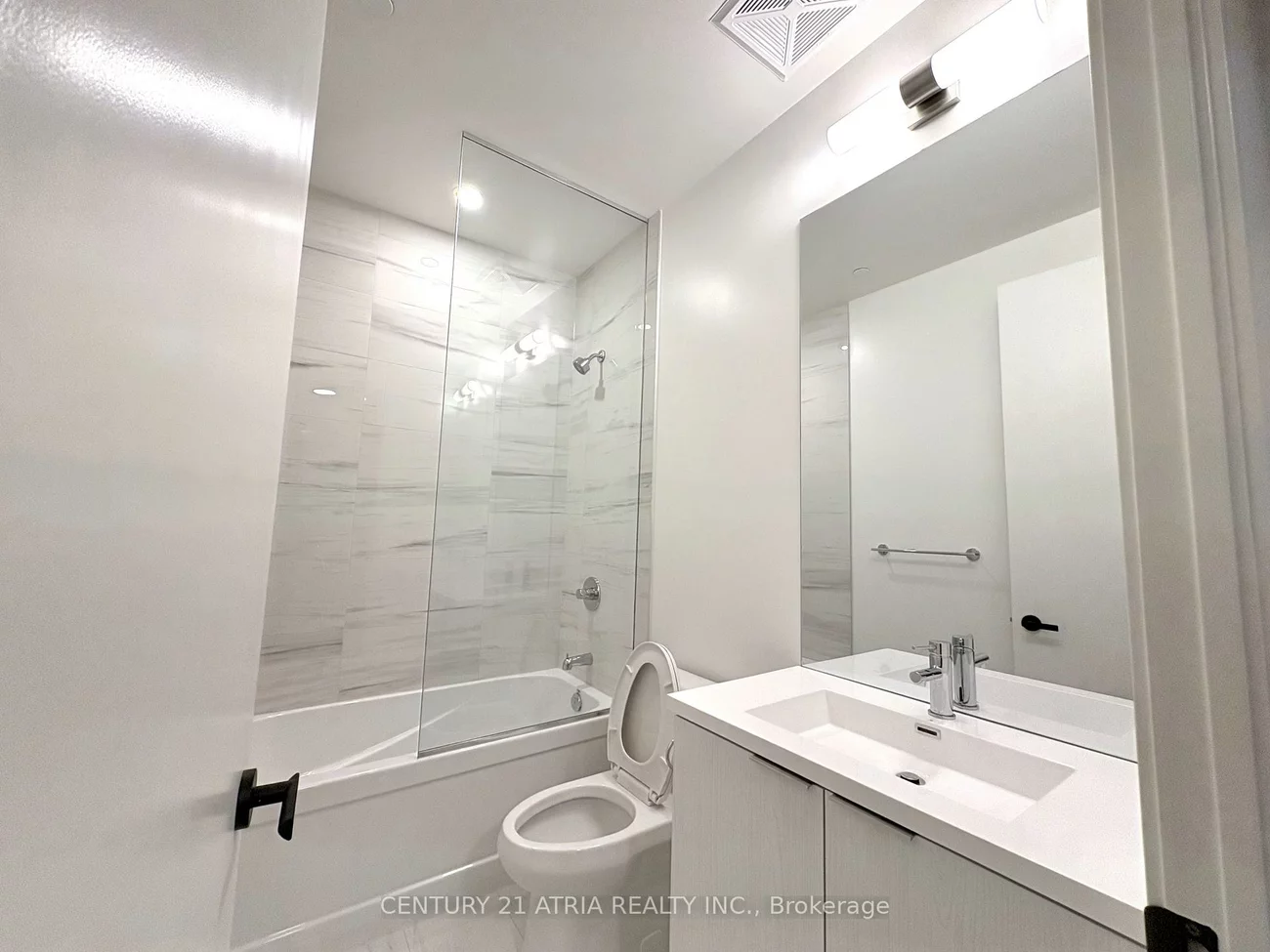 8, Interchange, Vaughan Corporate Centre, Vaughan