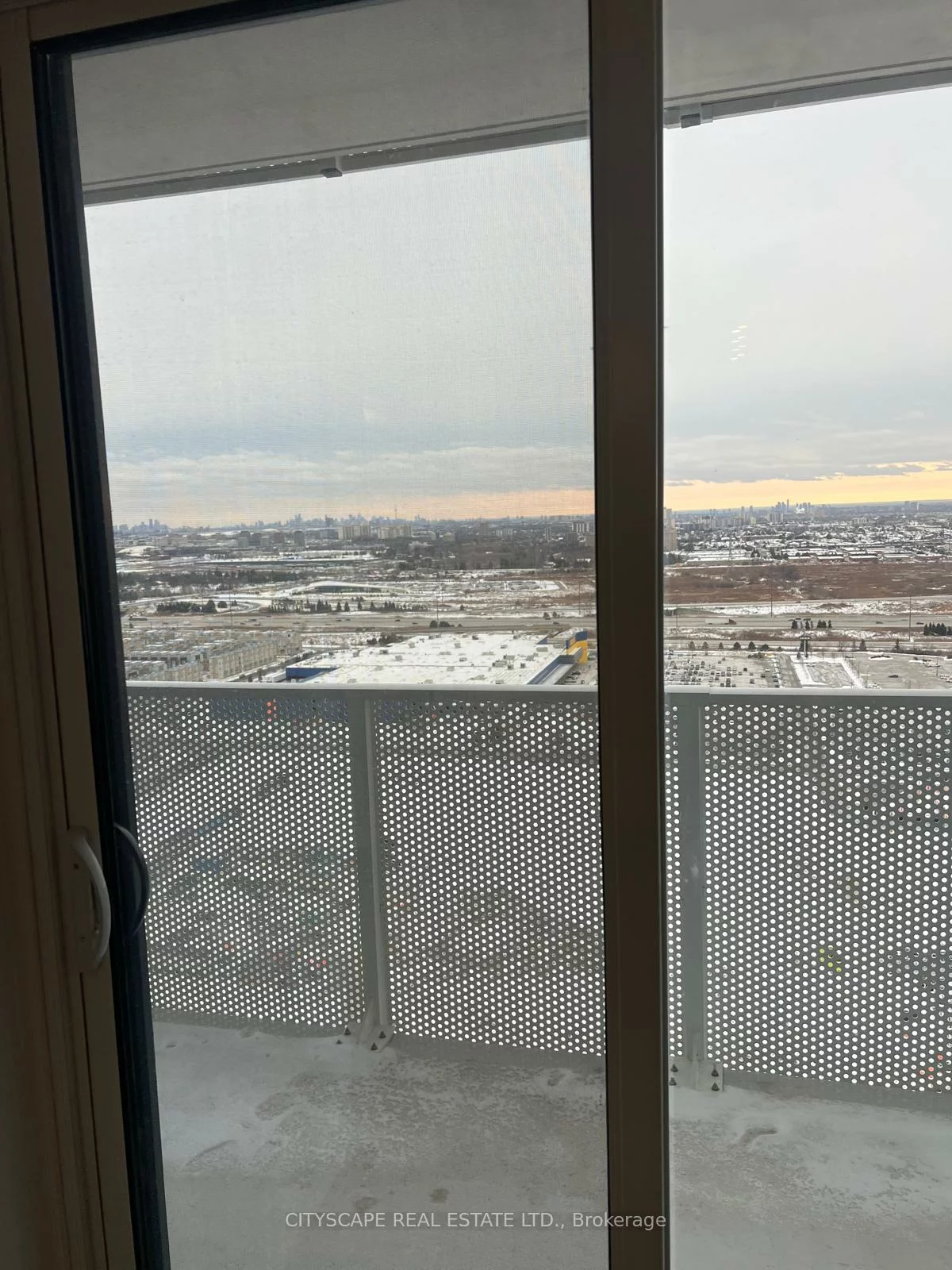 195, Commerce, Vaughan Corporate Centre, Vaughan