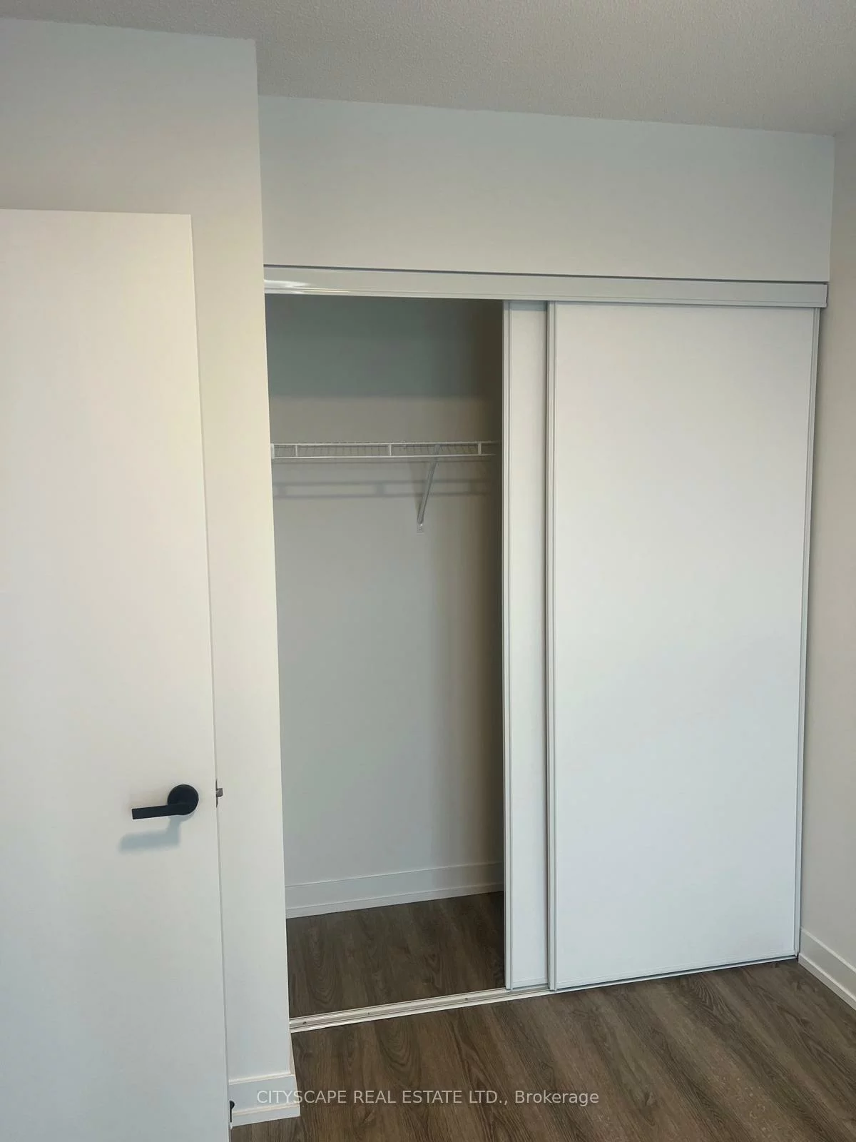 195, Commerce, Vaughan Corporate Centre, Vaughan