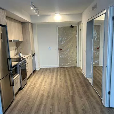 195, Commerce, Vaughan Corporate Centre, Vaughan