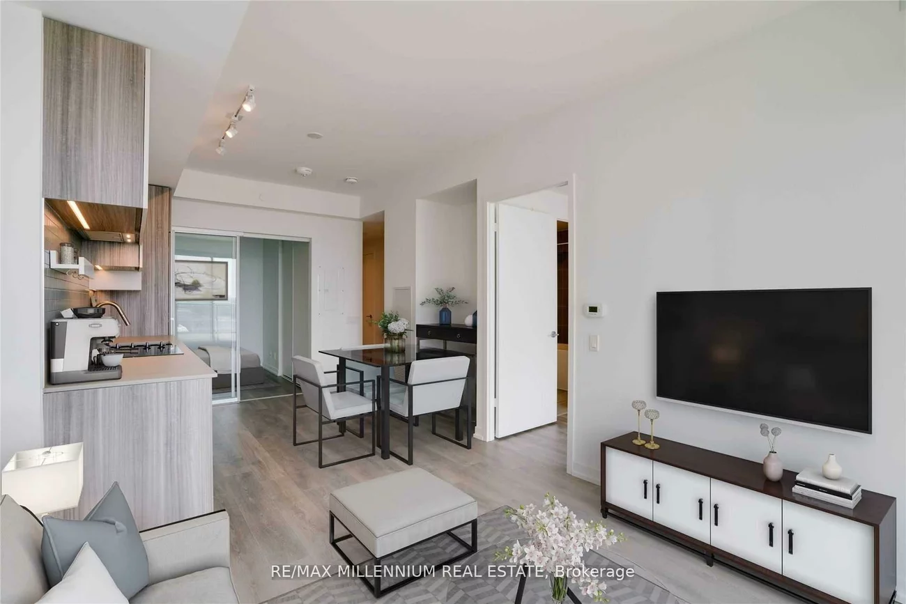 898, Portage, Vaughan Corporate Centre, Vaughan