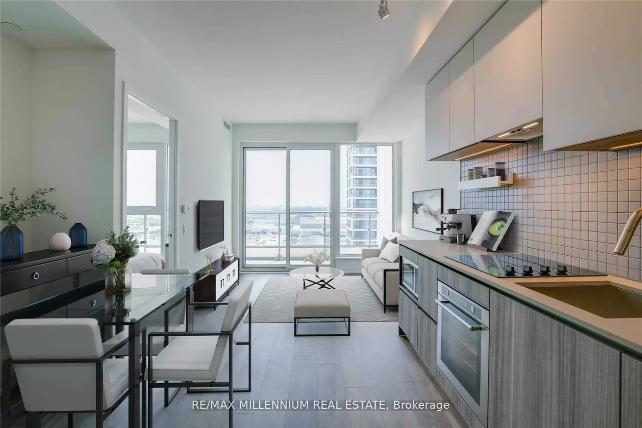 898, Portage, Vaughan Corporate Centre, Vaughan