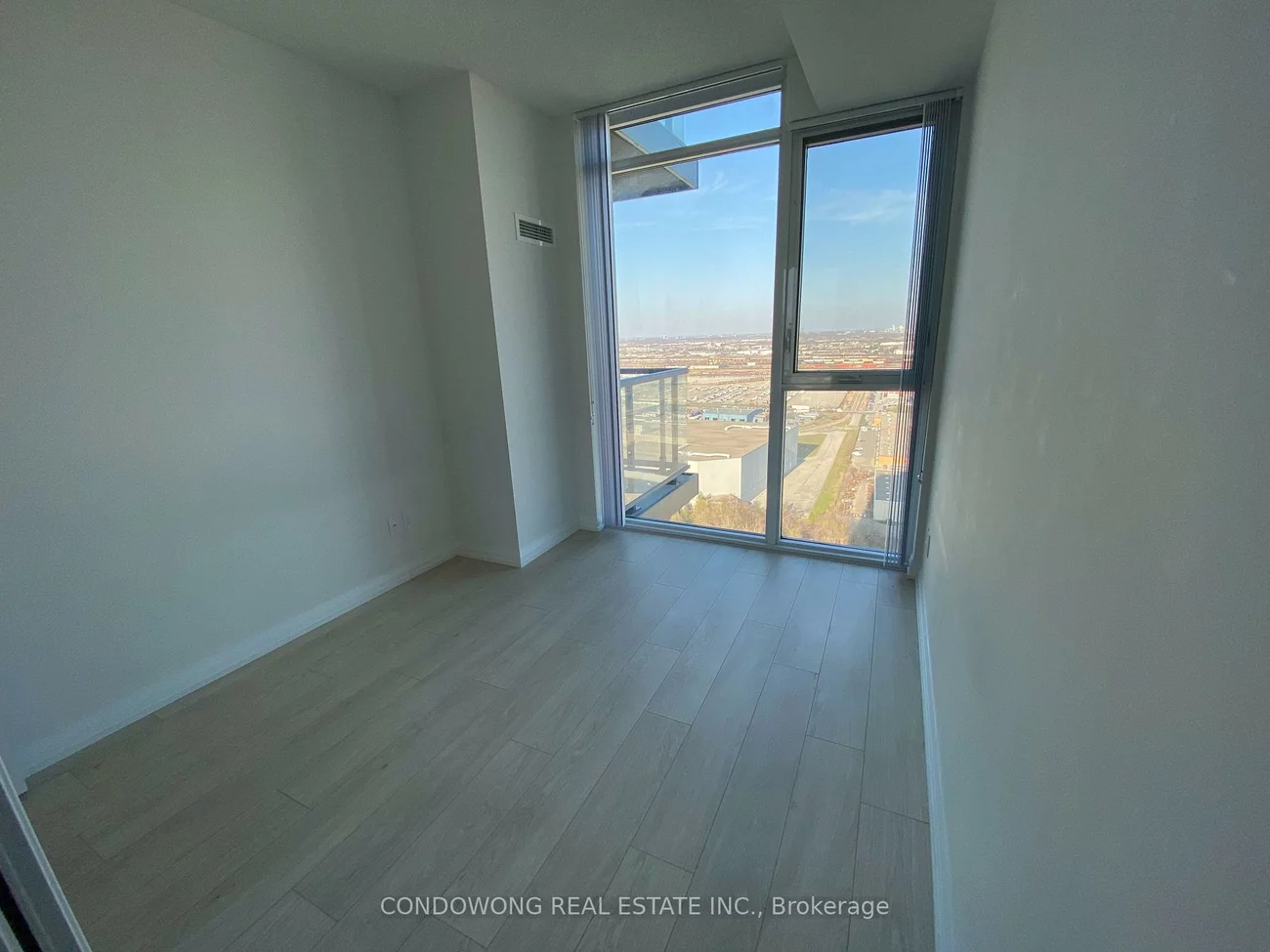 7895, Jane, Vaughan Corporate Centre, Vaughan