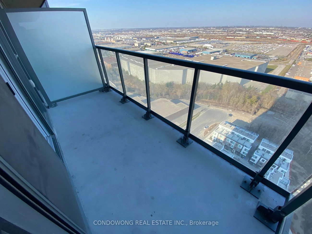 7895, Jane, Vaughan Corporate Centre, Vaughan