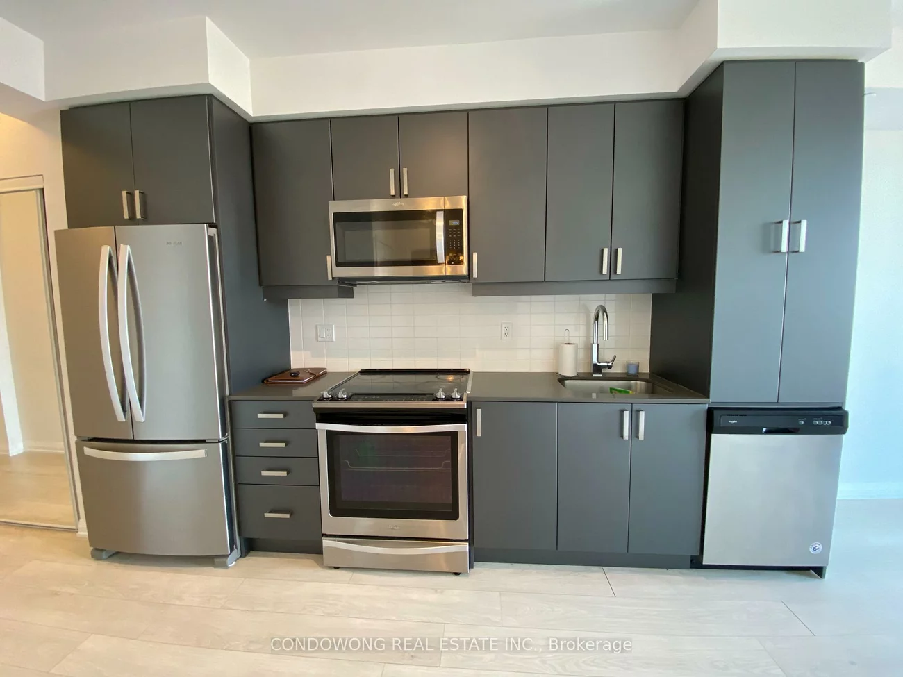 7895, Jane, Vaughan Corporate Centre, Vaughan