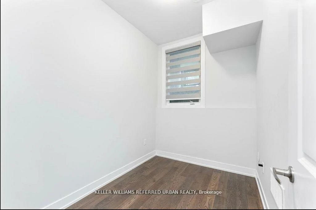 9580, Islington, Sonoma Heights, Vaughan