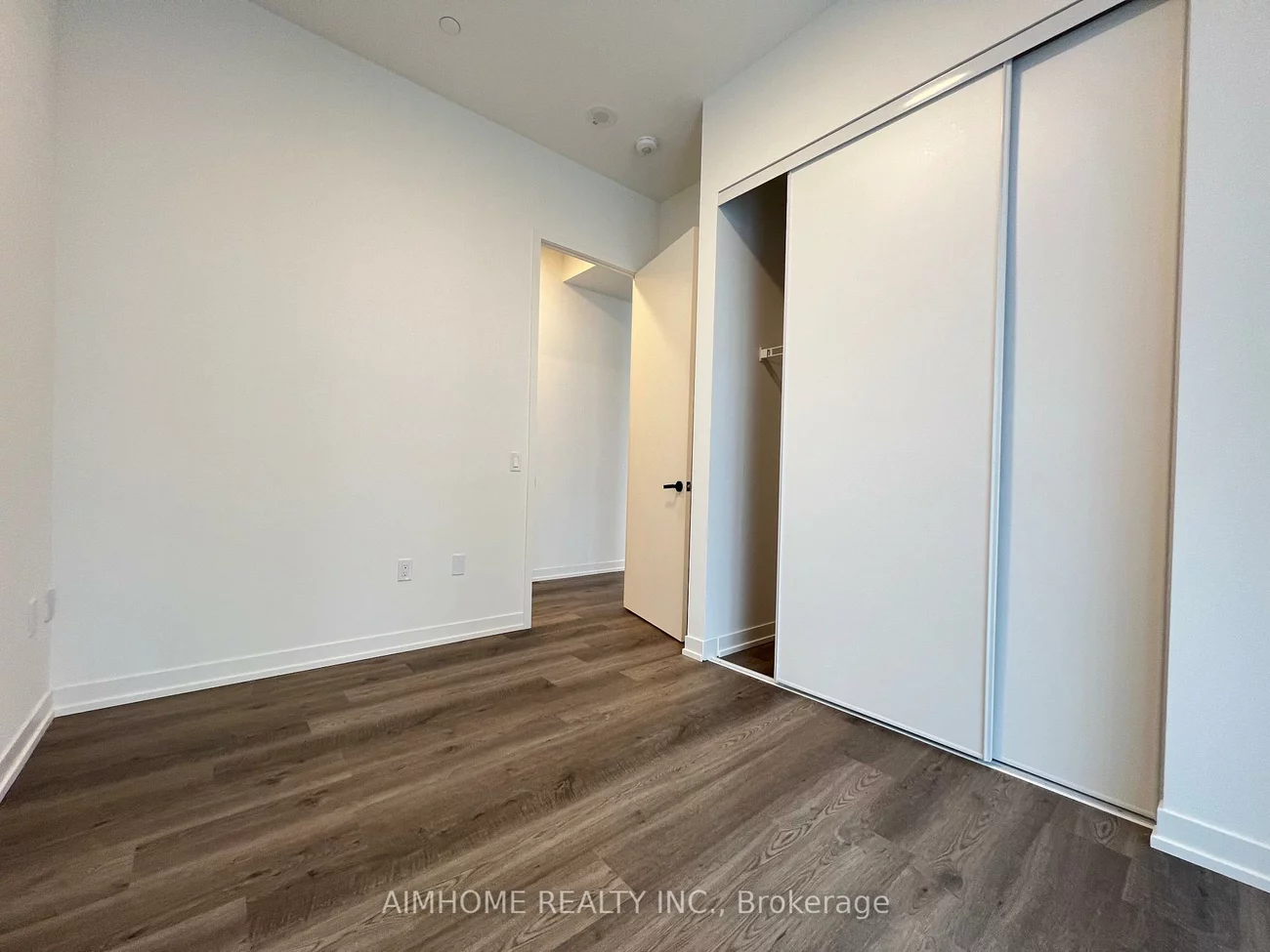 8, Interchange, Vaughan Corporate Centre, Vaughan